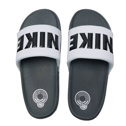 Nike Offcourt Slide herenslippers, comfortabele en lichtgewicht sandalen voor binnen en buiten, strandschoenen voor buiten Bq4639-001