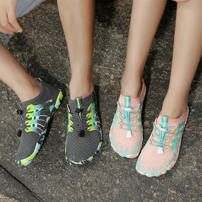 Men's and women's water shoes, upstream wading swimming barefoot five-finger aqua shoes, colorful beach seaside light unisex sneakers new
