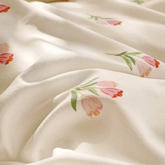 2025 new 3-piece cartoon heart-shaped plant floral print set, a duvet cover and a pair of pillowcases (no padding)