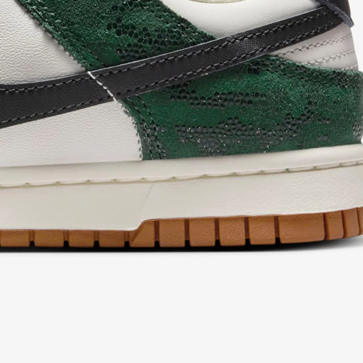Adidași retro Nike Authentic Dunk Low pentru femei, cu talpă joasă, FQ8893-397