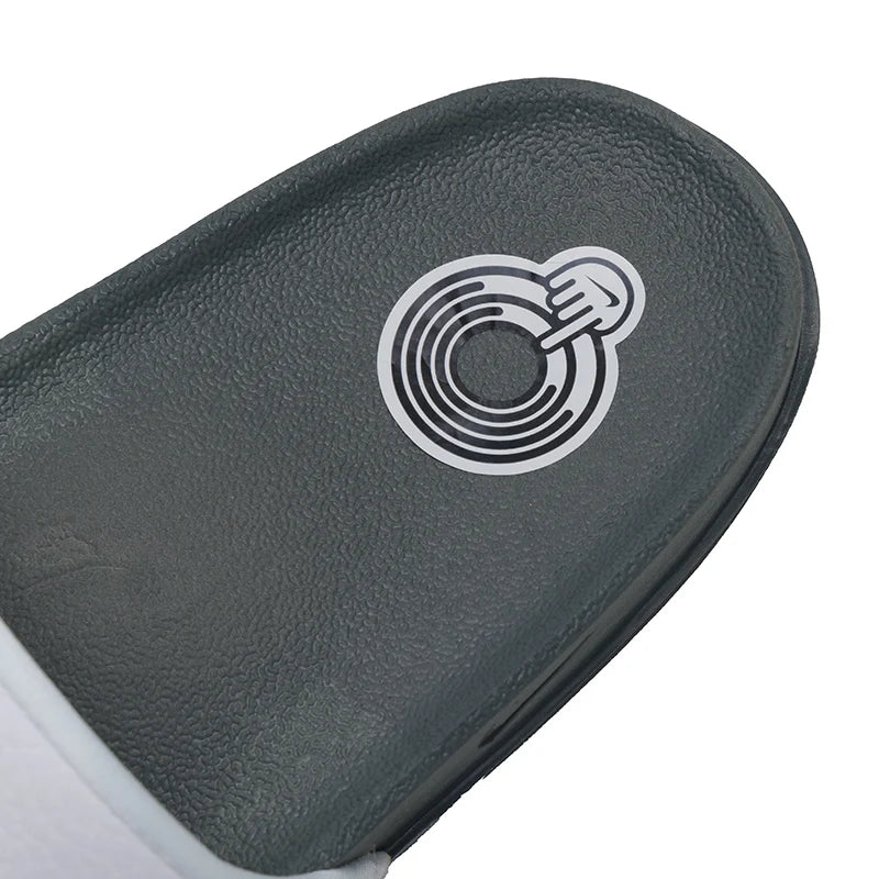 Nike Offcourt Slide herenslippers, comfortabele en lichtgewicht sandalen voor binnen en buiten, strandschoenen voor buiten Bq4639-001