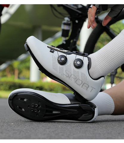 Cyklistické tenisky, prodyšné boty na horská kola, pánské a dámské boty na trail a horskou cyklistiku, sportovní boty na silniční kola, boty na SPD pedály