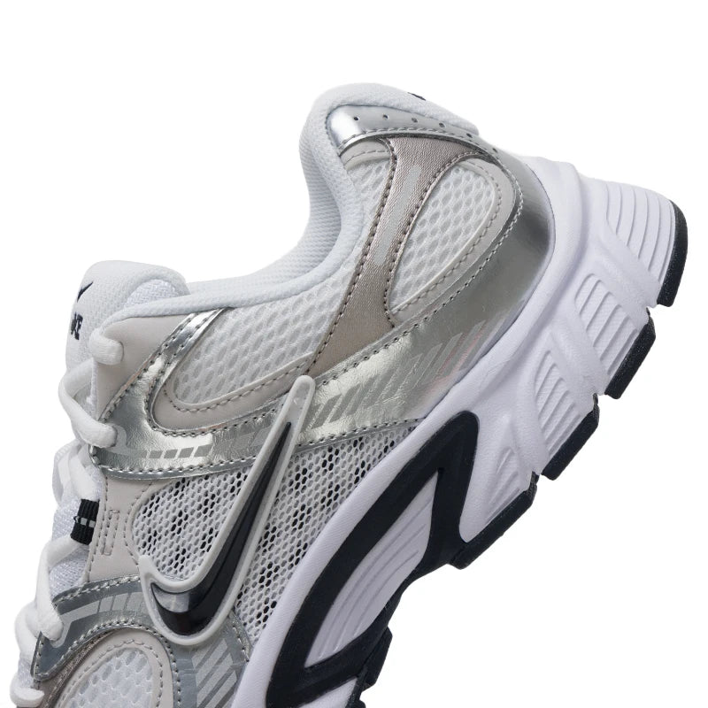 Nike (Nike) V5 Rnr Zapatillas deportivas para hombre, zapatillas de entrenamiento modernas y a la moda, zapatillas casuales cómodas de caña baja Hj5228-104