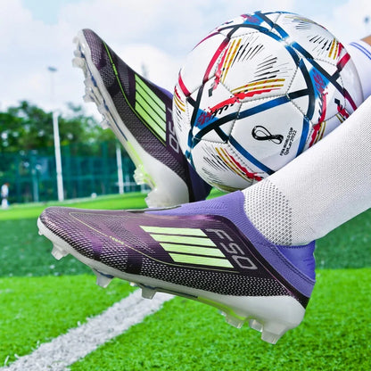 Nouvelles chaussures de football pour hommes, bottes de football confortables pour l'entraînement et les matchs en extérieur, crampons antidérapants et respirants, pour garçons et adultes, à longues pointes.
