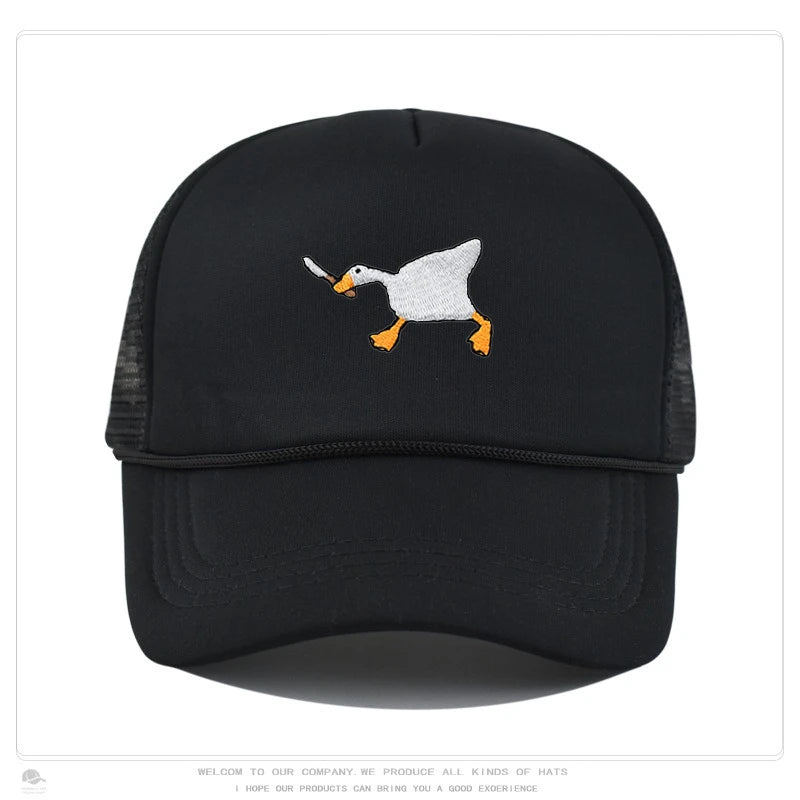 Embroidered baseball cap with goose pattern for men and women, casual and fashionable city style duckbill cap