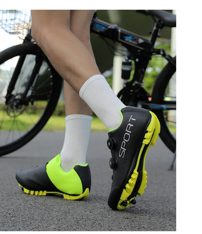 Cyklistické tenisky, prodyšné boty na horská kola, pánské a dámské boty na trail a horskou cyklistiku, sportovní boty na silniční kola, boty na SPD pedály