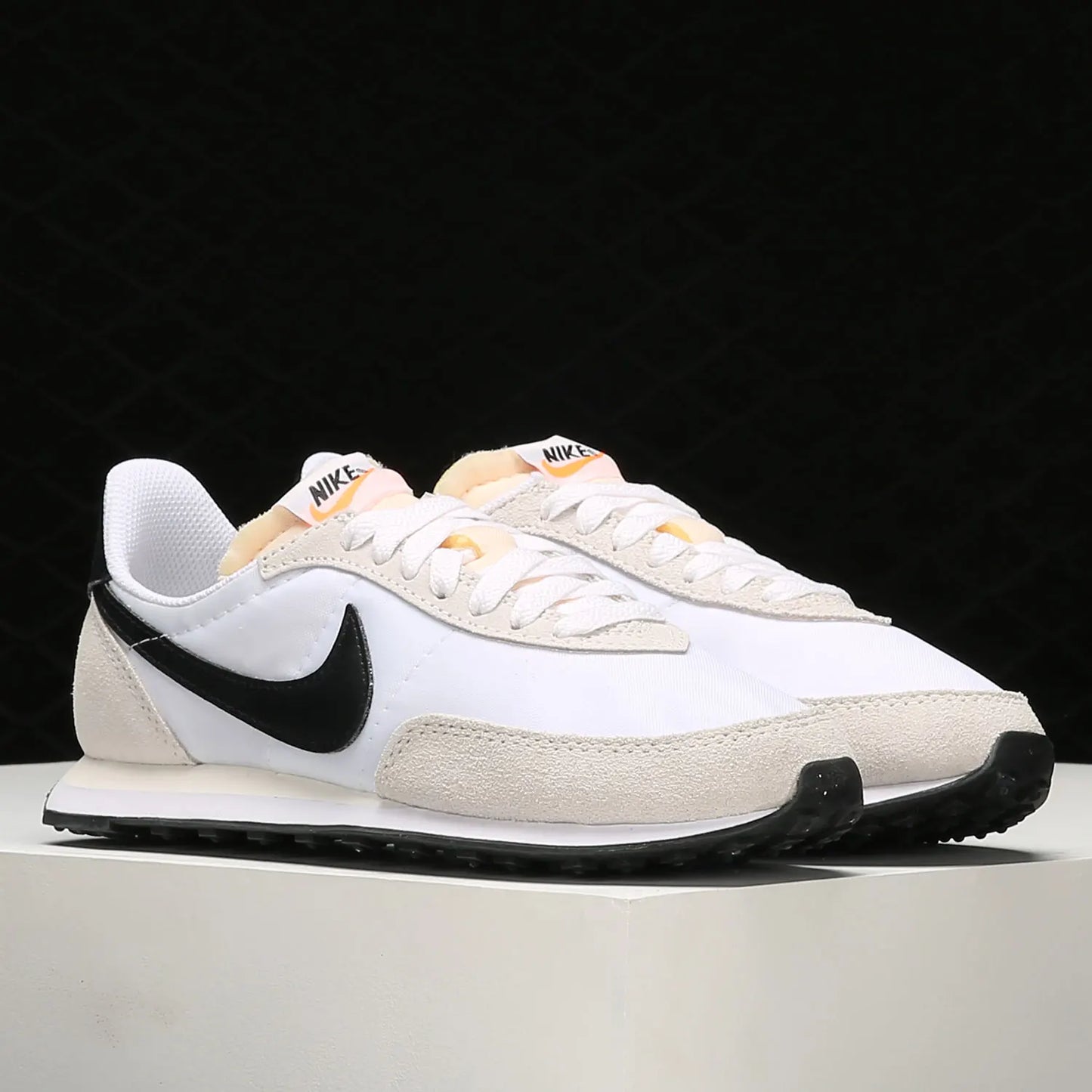 Nike Authentic Waffle Trainer 2 Sportliche Freizeitschuhe für Herren und Damen DA8291-100