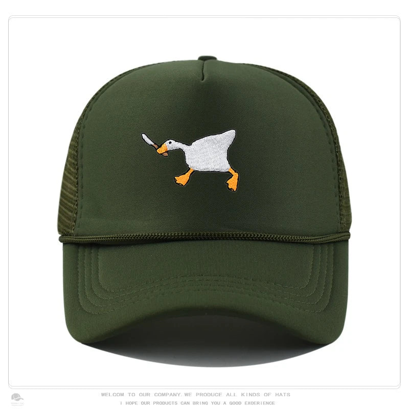 Embroidered baseball cap with goose pattern for men and women, casual and fashionable city style duckbill cap