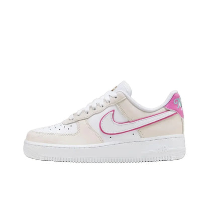 Unisexové klasické tenisky Nike Air Force 1 Low, pohodlné odpružení a odolný design pro každodenní nošení FN8540-100