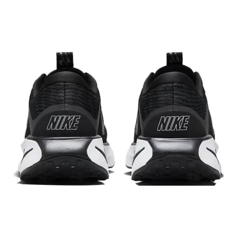 Nike Motiva – trpežni, dihalni, nizki, udobni in vsestranski tekaški čevlji za moške, črni, DV1237-001