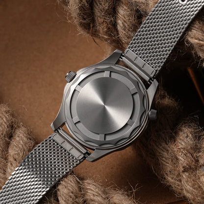 Watchdives 42mm Titanium Dive Watch NTTD VH31 Sweep Second Quartz Movement 200m Waterproof Super Luminous Men Watches