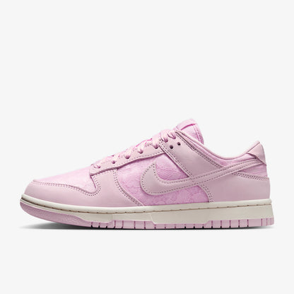 Adidași retro Nike Authentic Dunk Low pentru femei HJ5870-600