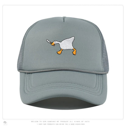 Embroidered baseball cap with goose pattern for men and women, casual and fashionable city style duckbill cap