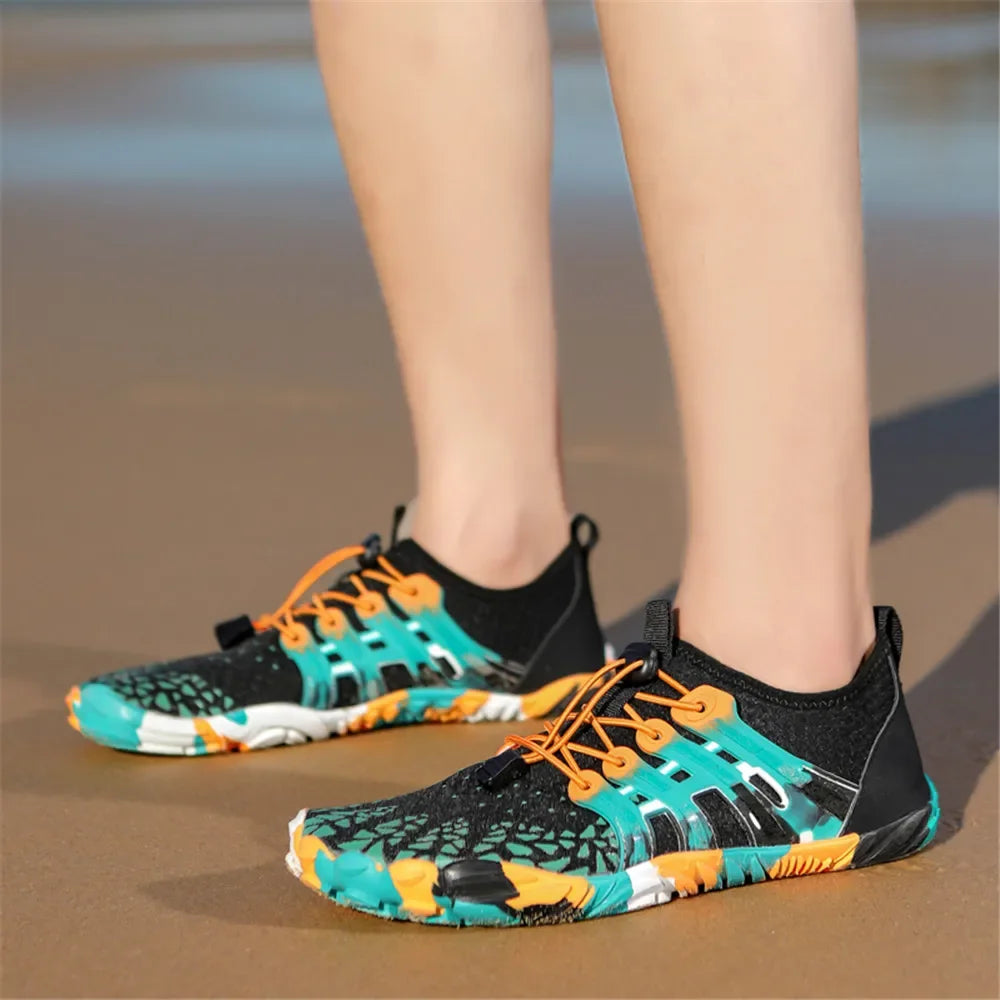Men's and women's water shoes, upstream wading swimming barefoot five-finger aqua shoes, colorful beach seaside light unisex sneakers new