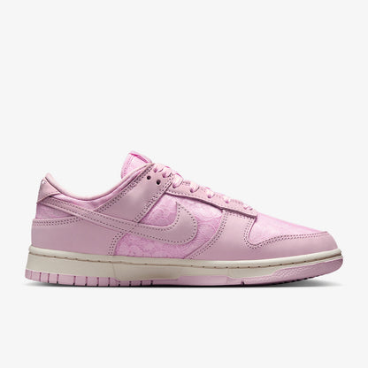 Adidași retro Nike Authentic Dunk Low pentru femei HJ5870-600