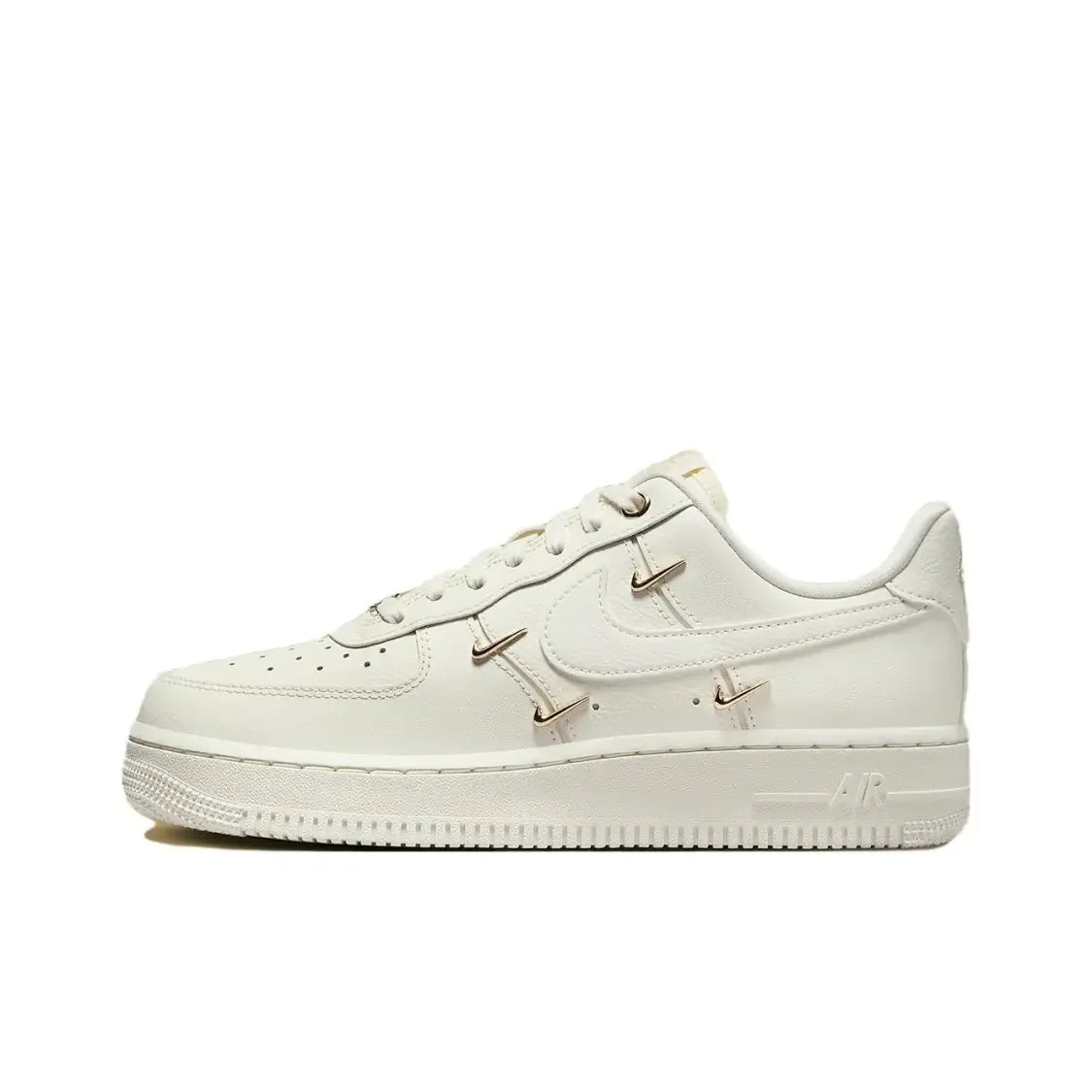 Unisexové klasické tenisky Nike Air Force 1 Low, pohodlné odpružení a odolný design pro každodenní nošení FN8540-100