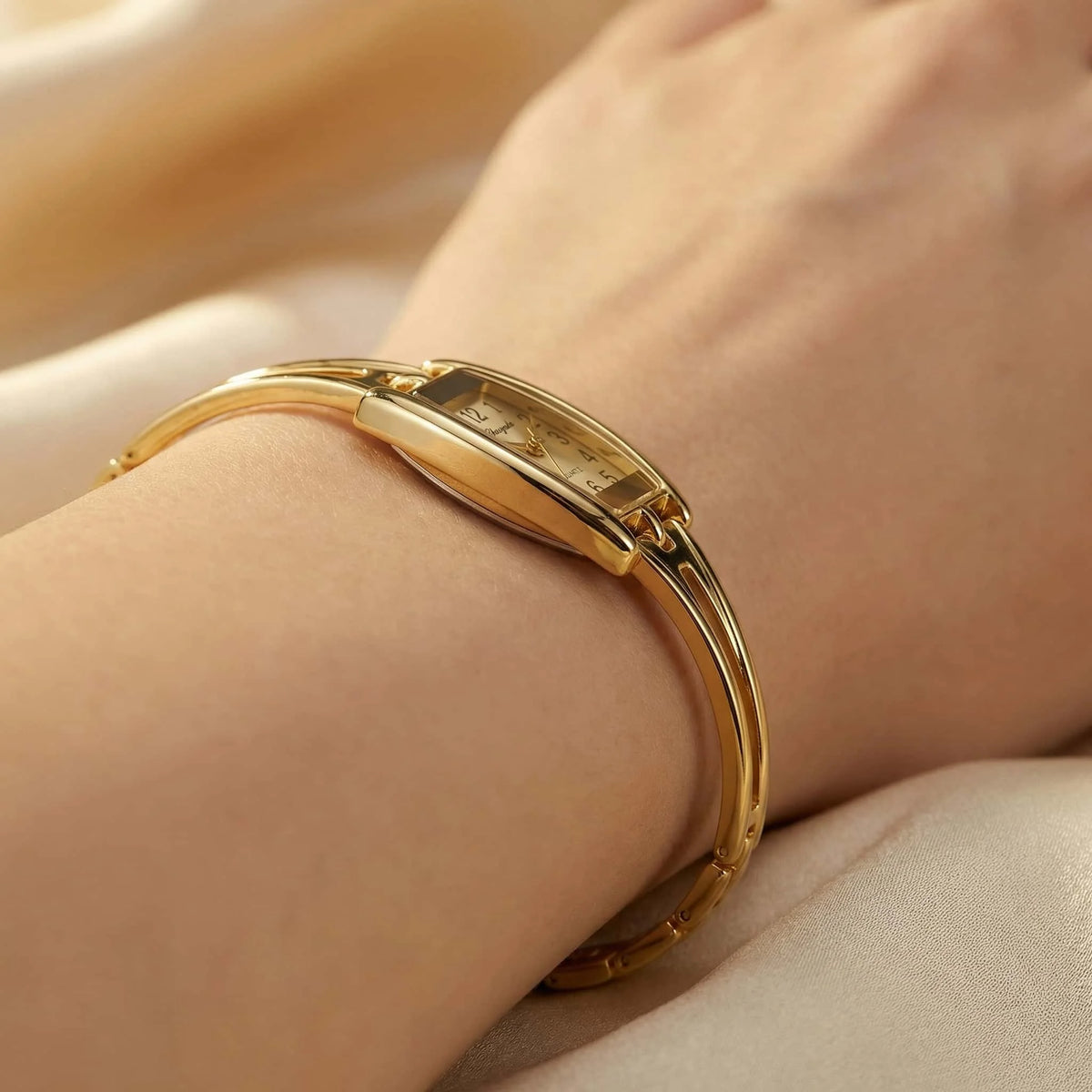 New Women's Bracelet Watch Top Brand Fashion Golden Quartz Ladies Watch Luxury Elegant Female Clock Gift for Woman Reloj Mujer