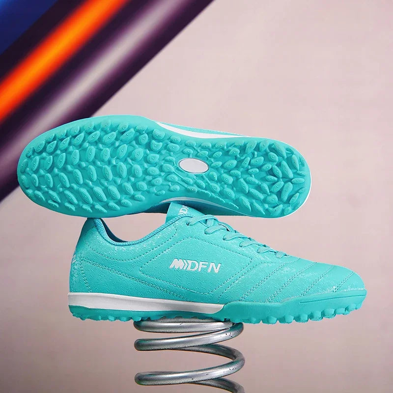 New Men's Football Boots Match Professional Sneakers Non-slip Soccer Shoes Outdoor Drop Shipping Unisex Training Sport Futsal