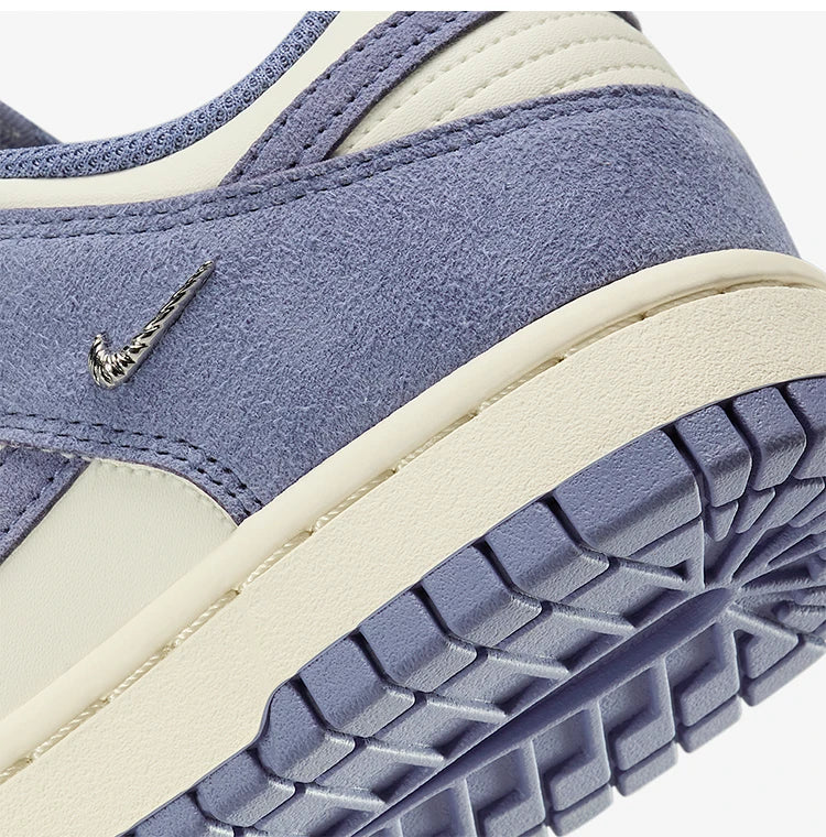 Adidași sport Nike Authentic Dunk Low pentru femei, cu amortizare, ușori și confortabili IB4417-103