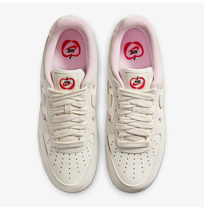 „Nike“ oficialūs autentiški „AIR FORCE 1“ moteriški žemi sportiniai bateliai HV5992-111