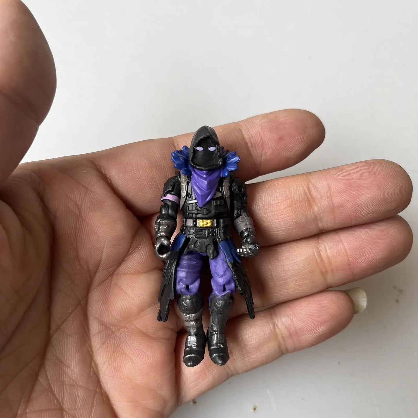 Fortnite Robin Zix Gaming-Peripherie Cartoon-Figur Spielzeug – kreative Actionfigur mit beweglichen Gelenken, Modell-Dekofigur, Geburtstagsgeschenk