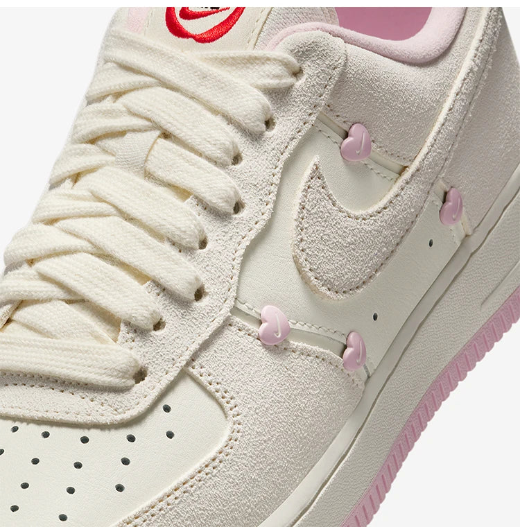 „Nike“ oficialūs autentiški „AIR FORCE 1“ moteriški žemi sportiniai bateliai HV5992-111