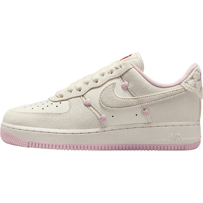 „Nike“ oficialūs autentiški „AIR FORCE 1“ moteriški žemi sportiniai bateliai HV5992-111