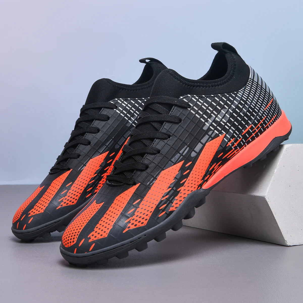 Nouveaux hommes chaussures de Football Futsal bottes de Football en salle Sport Match formation enfants TF crampons herbe cheville vente chaude haute qualité lumière