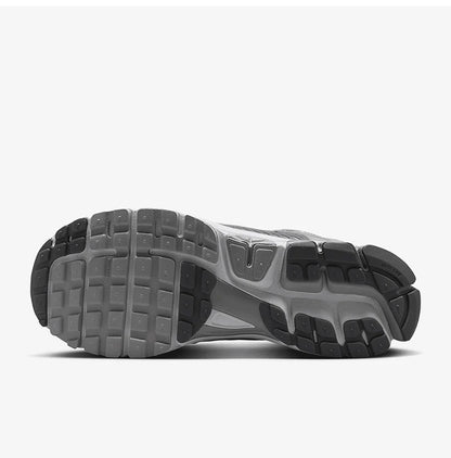 Offizielle Nike Original Zoom Vomero 5 Herren-Sportschuhe im Retro-Look, atmungsaktiv, FJ4151-003