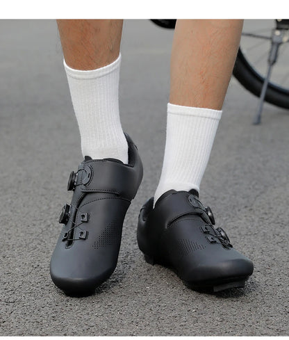 Cyklistické tenisky, prodyšné boty na horská kola, pánské a dámské boty na trail a horskou cyklistiku, sportovní boty na silniční kola, boty na SPD pedály