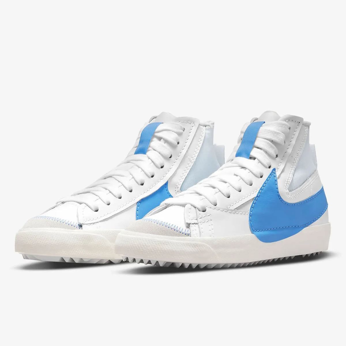 Adidași casual Nike pentru bărbați, confortabili și rezistenți, cu talpă înaltă, model DD3111
