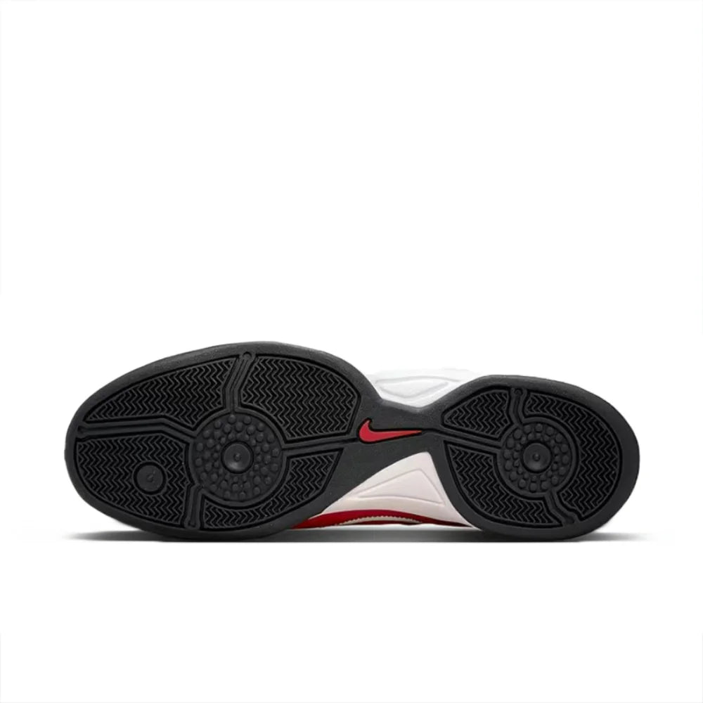 „Nike Total 90 III“ – stilingi, minimalistiniai, patogūs, puikiai priglundantys, neslystantys, patvarūs žemi futbolo bateliai (unisex, balti) HQ2851-100