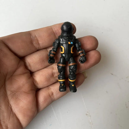 Fortnite Robin Zix Gaming-Peripherie Cartoon-Figur Spielzeug – kreative Actionfigur mit beweglichen Gelenken, Modell-Dekofigur, Geburtstagsgeschenk