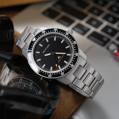 MILITADO  ML25 Quartz Dive Watch VH31 Sweep Second Sapphire Crystal 200M Waterproof BGW9 Lume Ceramic Bezel Men Watch
